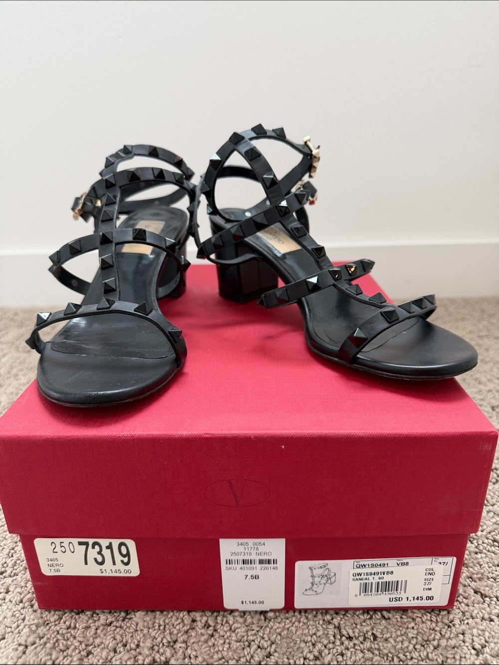 Valentino Rockstud Black Strappy Block Heel Sandals Sz 38.5